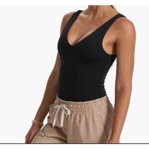 Vuori black halo bodysuit